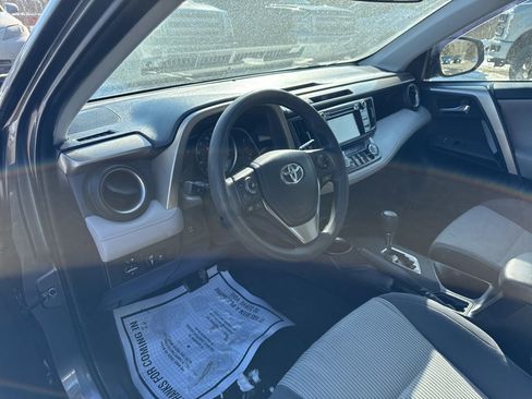 Used 2014 Toyota RAV4 XLE image 9