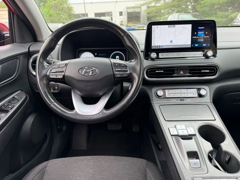 Used 2023 Hyundai Kona SEL FWD image 14