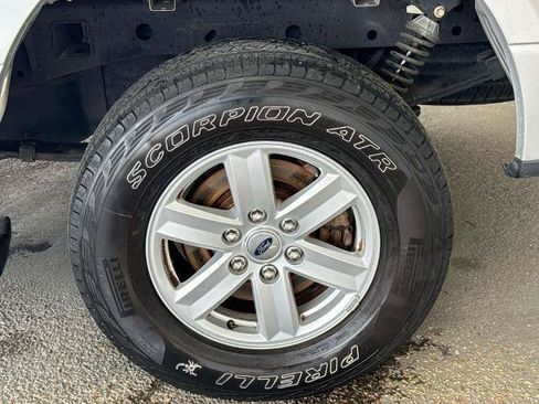 Certified 2017 Ford F150 XLT RWD image 5
