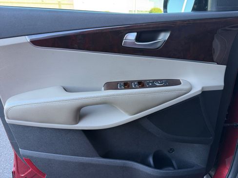 Used 2017 Kia Sorento LX FWD image 13