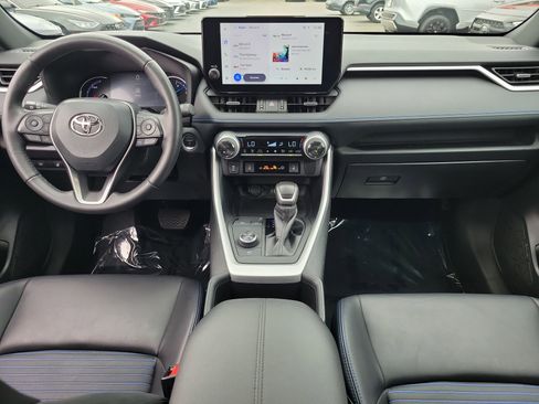 Used 2024 Toyota RAV4 XSE w/ Weather Package AWD/4WD image 9
