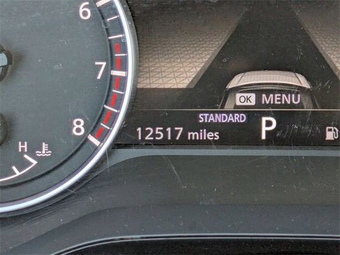 Used 2023 Nissan Pathfinder SL image 20