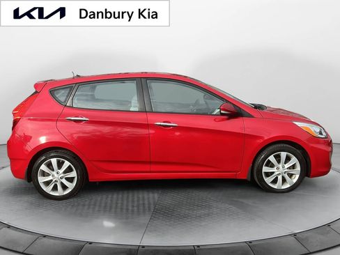 Used 2014 Hyundai Accent SE image 7