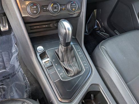 Certified 2021 Volkswagen Tiguan SE R-Line image 26