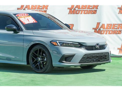 Used 2024 Honda Civic Sport image 43