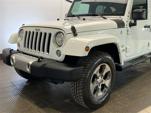 Used 2017 Jeep Wrangler Unlimited Sahara w/ Connectivity Group image 6