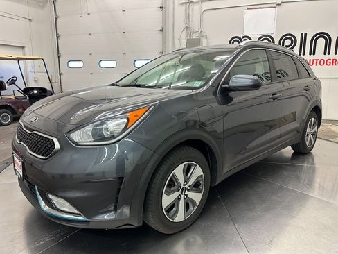 Used 2019 Kia Niro LX image 11