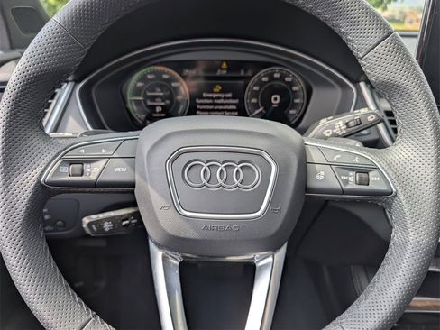 Used 2024 Audi Q5 e Premium Plus image 23