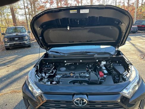 Used 2024 Toyota RAV4 XLE image 12