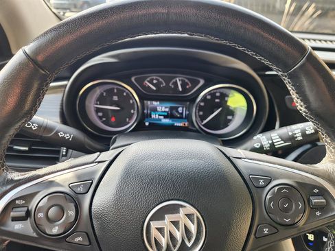 Used 2020 Buick Envision Essence image 32