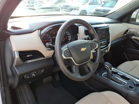 Used 2023 Chevrolet Traverse LS w/ Safety Package image 18