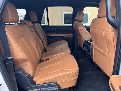 Used 2023 Ford Expedition Max Platinum AWD/4WD image 28