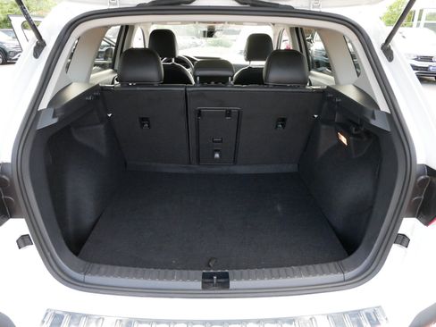 Certified 2023 Volkswagen Taos SEL AWD/4WD image 18