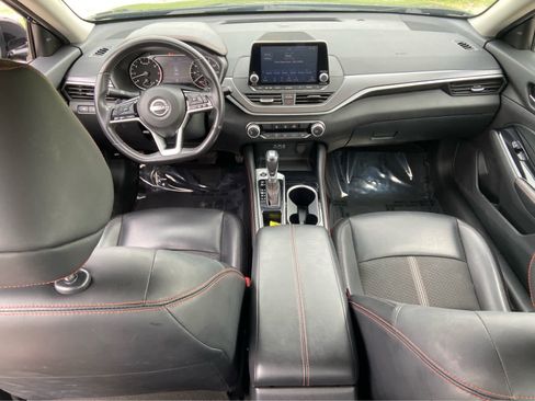 Used 2024 Nissan Altima 2.5 SR FWD image 17