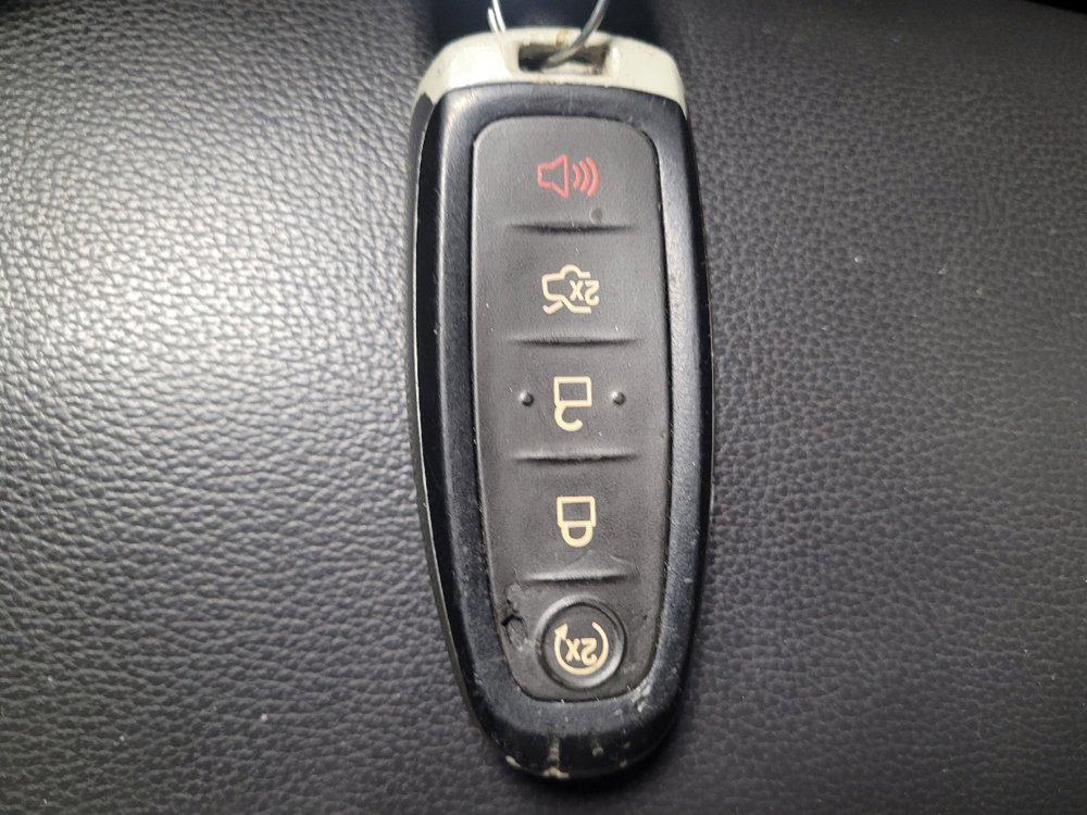 Used 2019 Ford Escape SEL AWD/4WD image 32