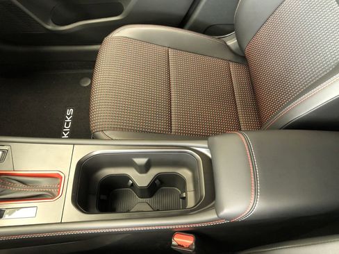 New 2026 Nissan Kicks SR w/ Cold Weather Package image 17