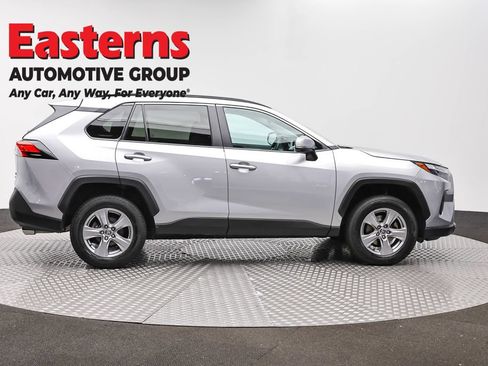 Used 2024 Toyota RAV4 XLE AWD/4WD image 4