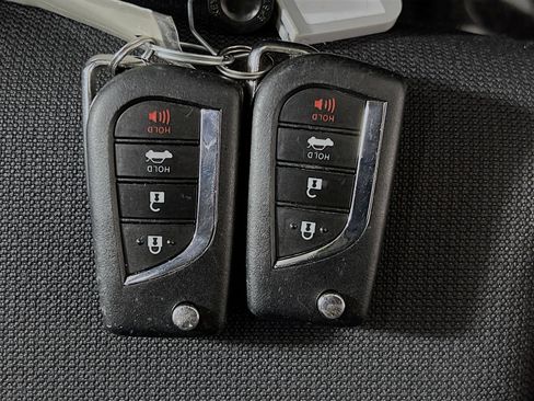 Used 2024 Toyota Corolla LE FWD image 34