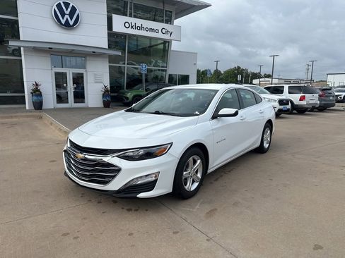 Used 2023 Chevrolet Malibu LT w/ Driver Confidence Package FWD image 1