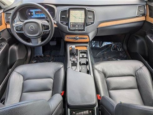 Used 2024 Volvo XC90 T8 Plus w/ Protection Package Premier AWD/4WD image 18