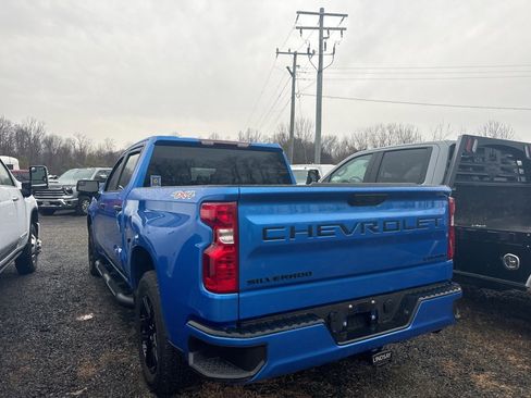 Used 2025 Chevrolet Silverado 1500 Custom w/ Turbomax Blackout Package image 4
