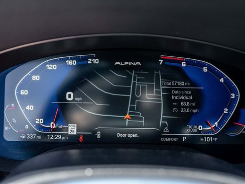 Used 2020 BMW M550i xDrive w/ Executive Package AWD/4WD image 12