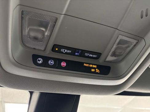 Used 2022 GMC Acadia SLE image 53