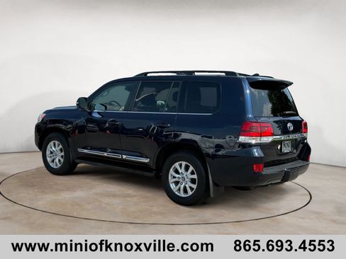 Used 2018 Toyota Land Cruiser AWD/4WD image 5