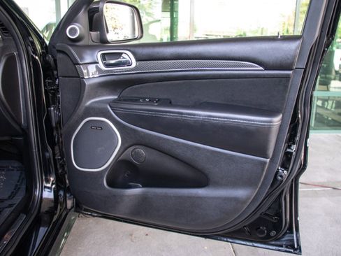 Used 2021 Jeep Grand Cherokee SRT w/ Trailer Tow Group IV image 19