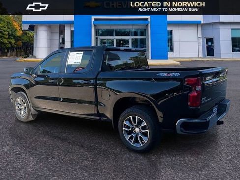 Certified 2024 Chevrolet Silverado 1500 LT AWD/4WD image 7