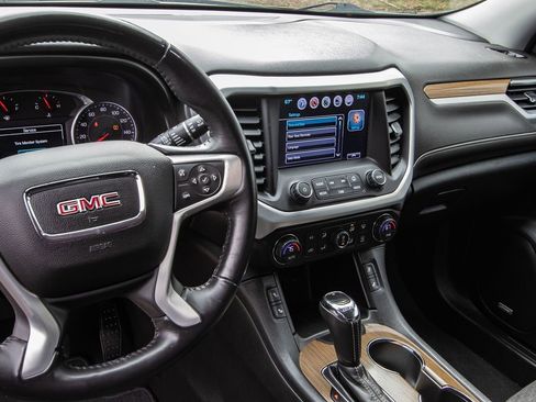 Used 2018 GMC Acadia SLE w/ Driver Alert Package I image 13