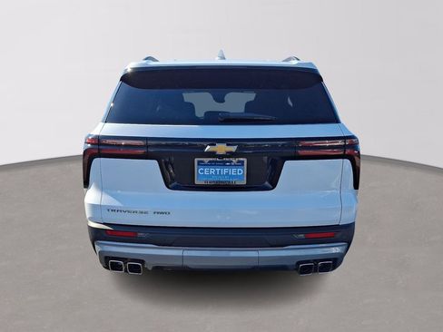 Certified 2025 Chevrolet Traverse LT image 5