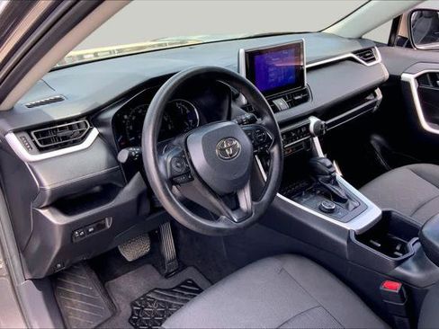 Certified 2025 Toyota RAV4 XLE AWD/4WD image 17