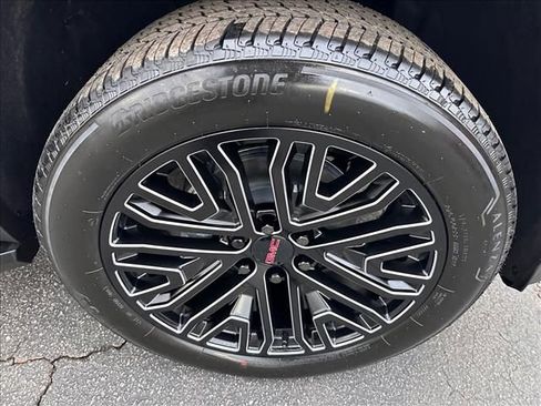 New 2026 GMC Yukon XL Elevation image 13