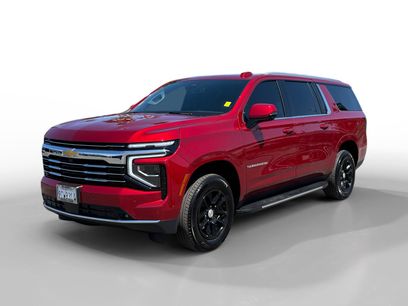 Used 2025 Chevrolet Suburban LT w/ Comfort Package
