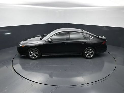 Used 2024 Honda Accord EX image 21