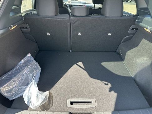 New 2025 Nissan Kicks SV image 9