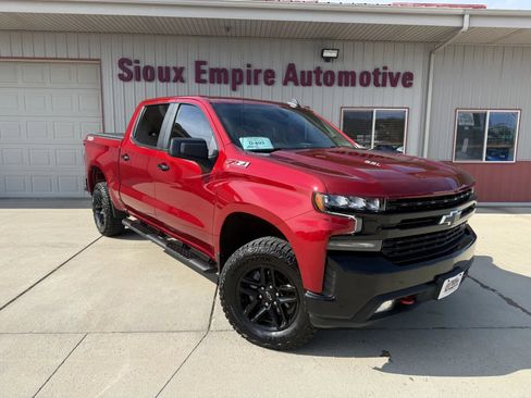 Used 2021 Chevrolet Silverado 1500 LT Trail Boss AWD/4WD image 1