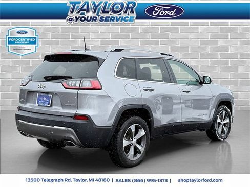 Used 2020 Jeep Cherokee Limited image 3