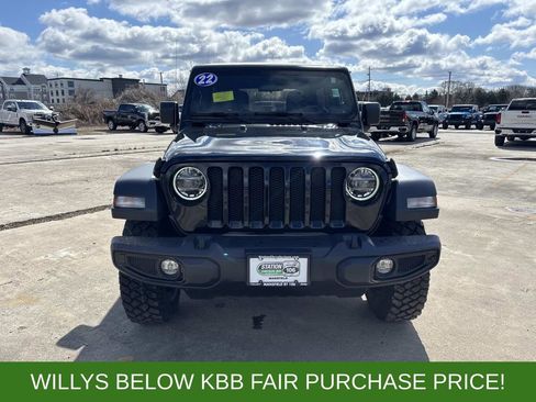 Used 2022 Jeep Wrangler Unlimited Sport image 2