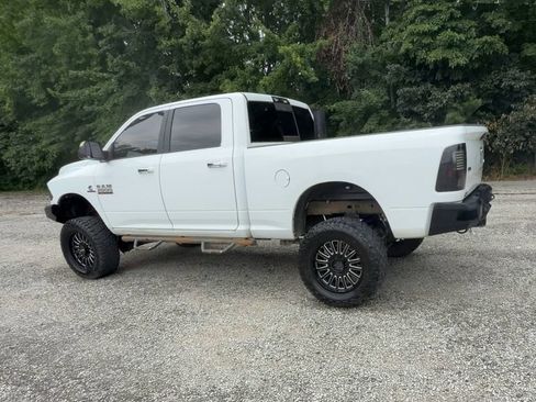 Used 2018 RAM 2500 SLT AWD/4WD image 6