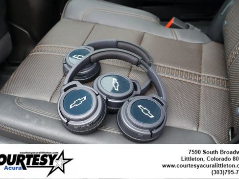 Used 2025 Chevrolet Tahoe High Country image 26