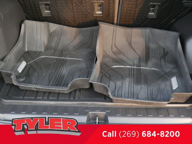 Used 2023 Chevrolet Equinox RS w/ RS Leather Package AWD/4WD image 15