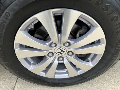 Used 2016 Honda Odyssey SE image 8