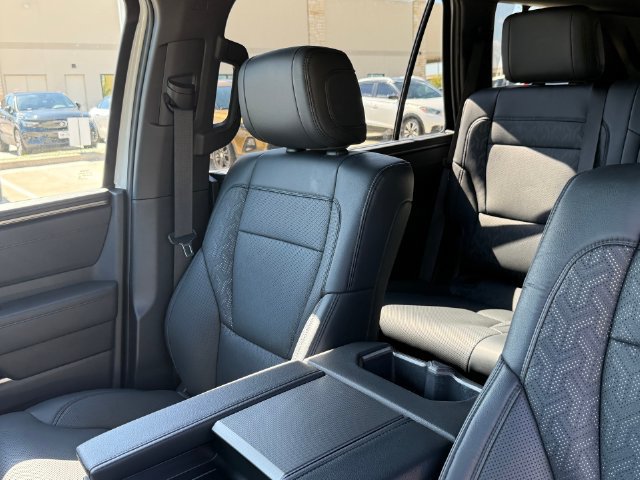 Used 2025 Toyota Sequoia Limited w/ Tow Technology Package AWD/4WD image 15