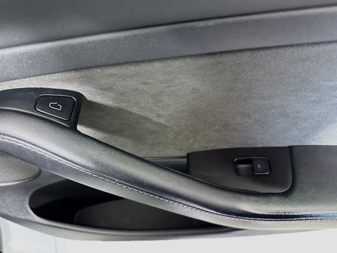 Used 2021 Tesla Model 3 Standard Range Plus image 30