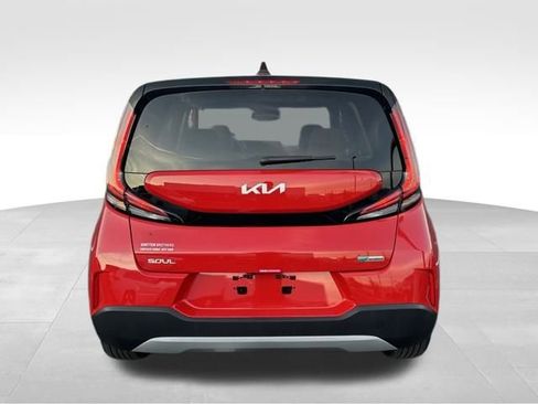 Used 2025 Kia Soul EX image 6