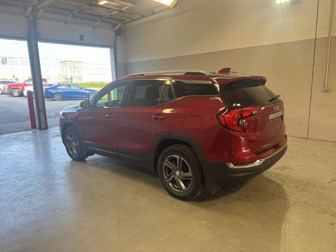 Used 2018 GMC Terrain SLT w/ Preferred Package AWD/4WD image 5