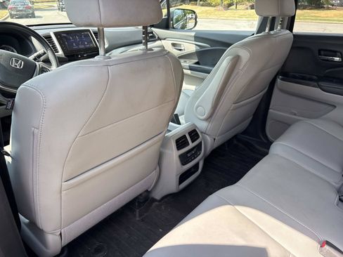 Used 2018 Honda Pilot EX-L image 32
