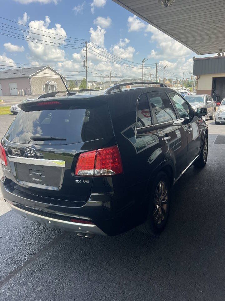 Used 2011 Kia Sorento SX AWD/4WD image 4